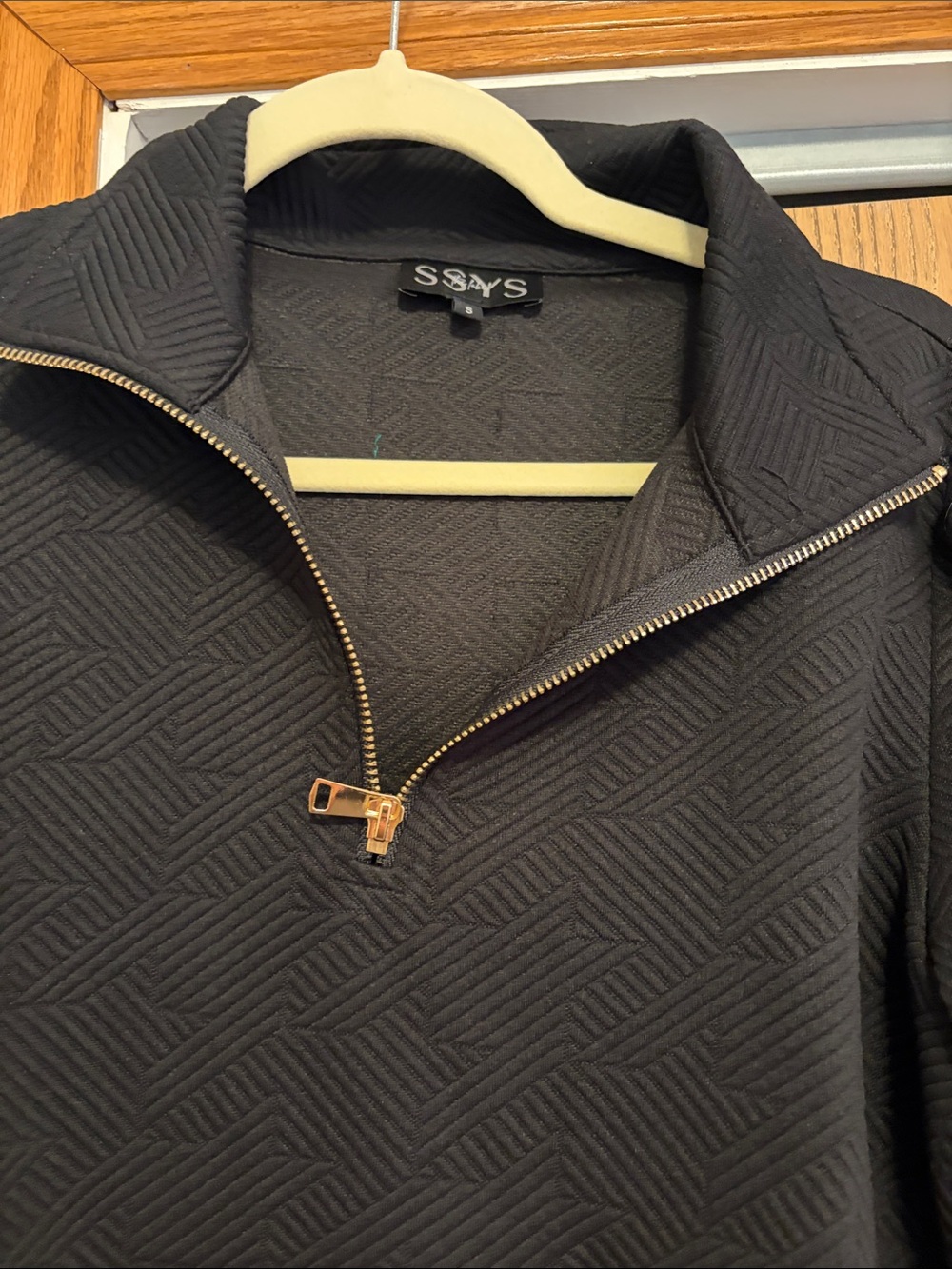 Black Textured Zip-Front Long Sleeve Dress - Picture 2 of 4